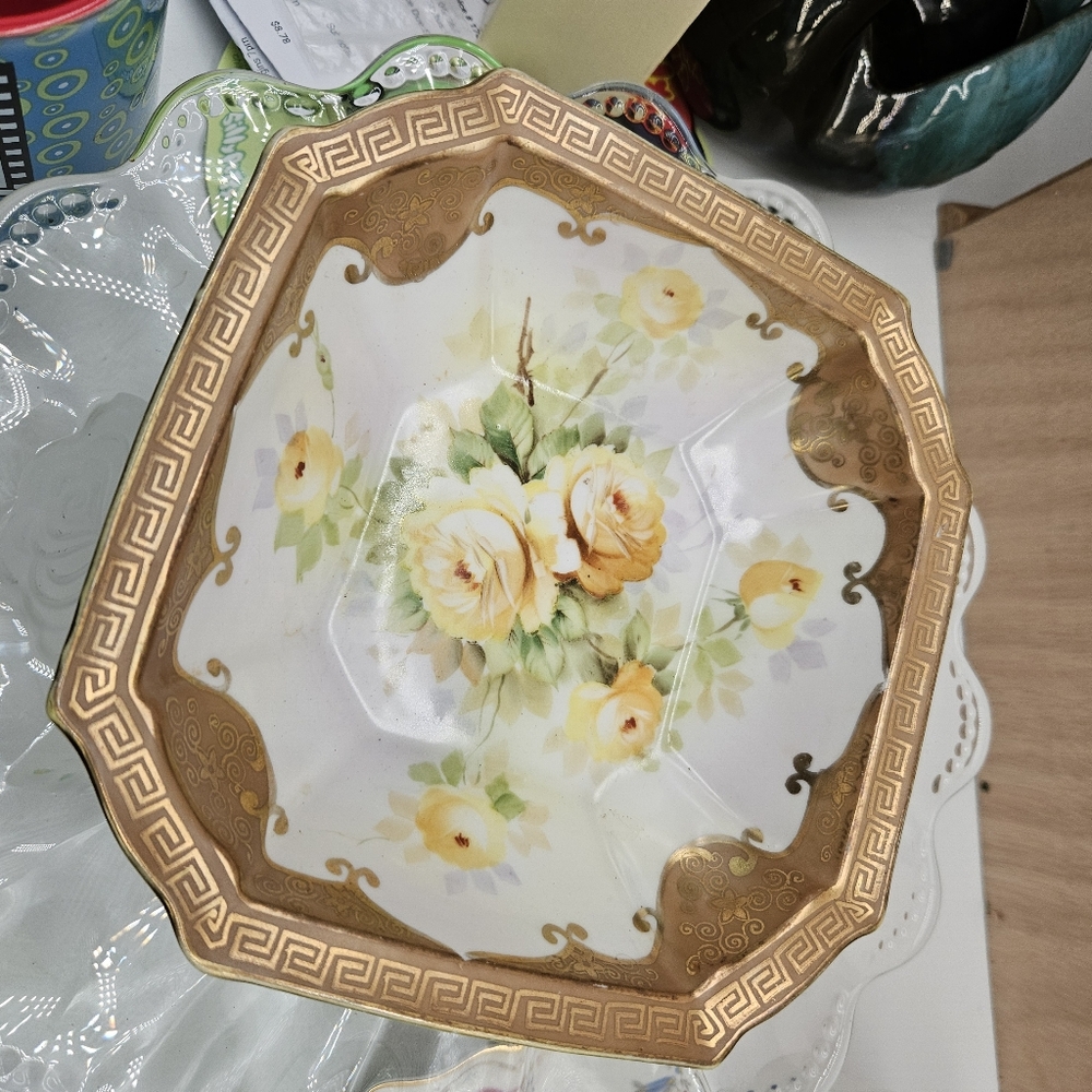Yellow rose nippon bowl